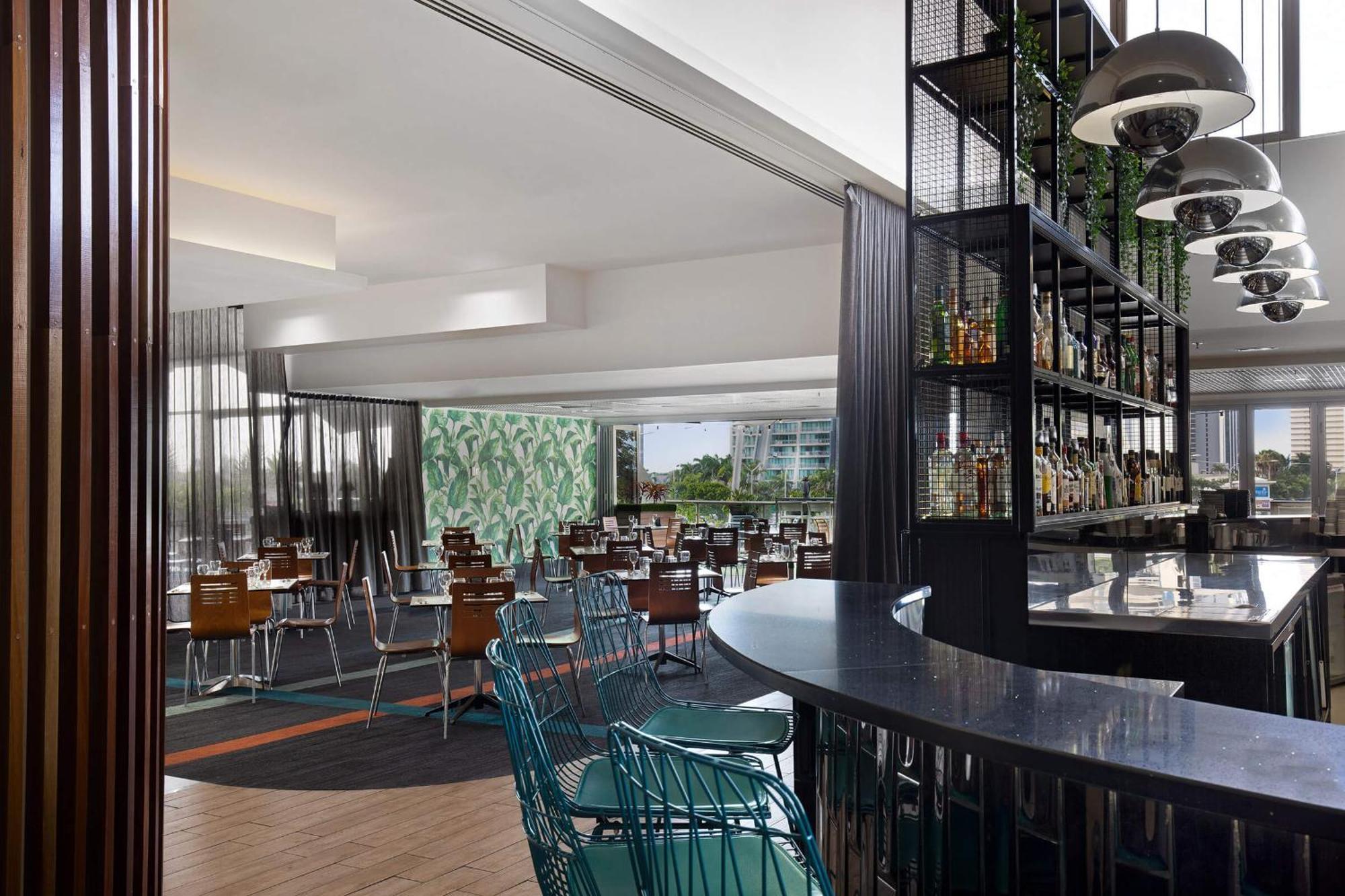 Hotel Apartments On 22 View Avenue, Surfers Paradise Gold Coast Esterno foto